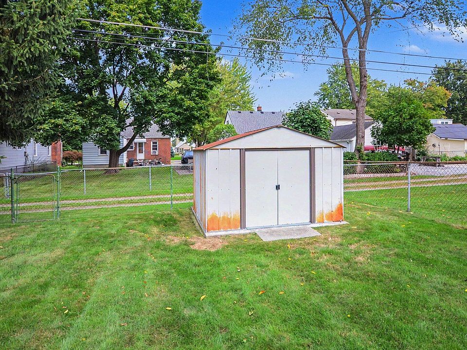 115 Eastman St, photo 25