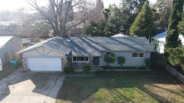 1st image of 1067 La Mesa Dr