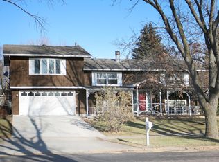2801 Southgate Dr S, Fargo, ND 58103