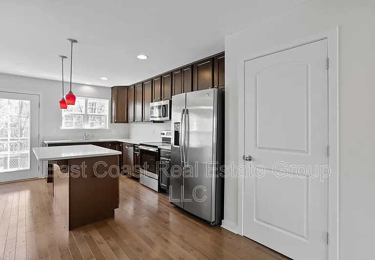 43 Savage Ct — Photo 11