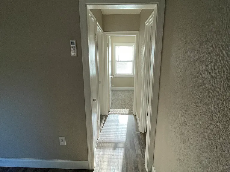 825 & 827 Burkett Ave #825 — Photo 9