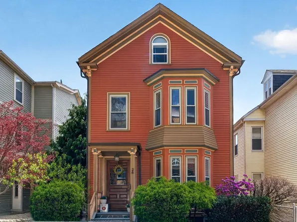26 Custer St #2, Jamaica Plain, MA 02130