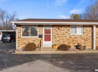 420 E Brentwood Rd UNIT 201, MORTON, IL 61550