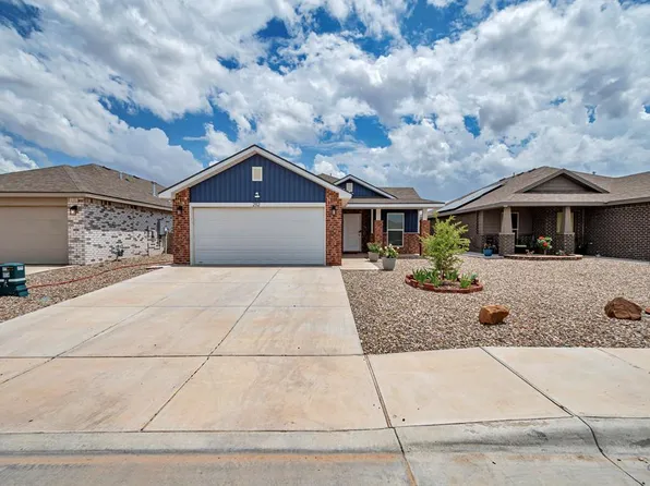 2112 Marfa Ln, Midland, TX 79705