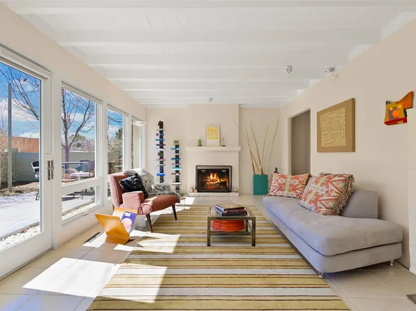 208 Alta Vista St, Santa Fe, NM 87505