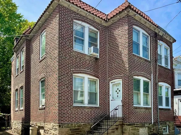 5112 N Warnock St, Philadelphia, PA 19141