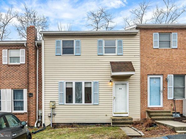 22 Persian Lilac Dr