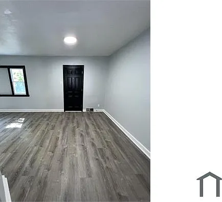 2621 Price St — Photo 17