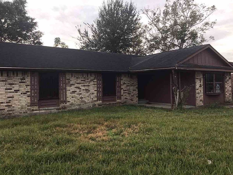 1st image of 3630 Thomas Dr