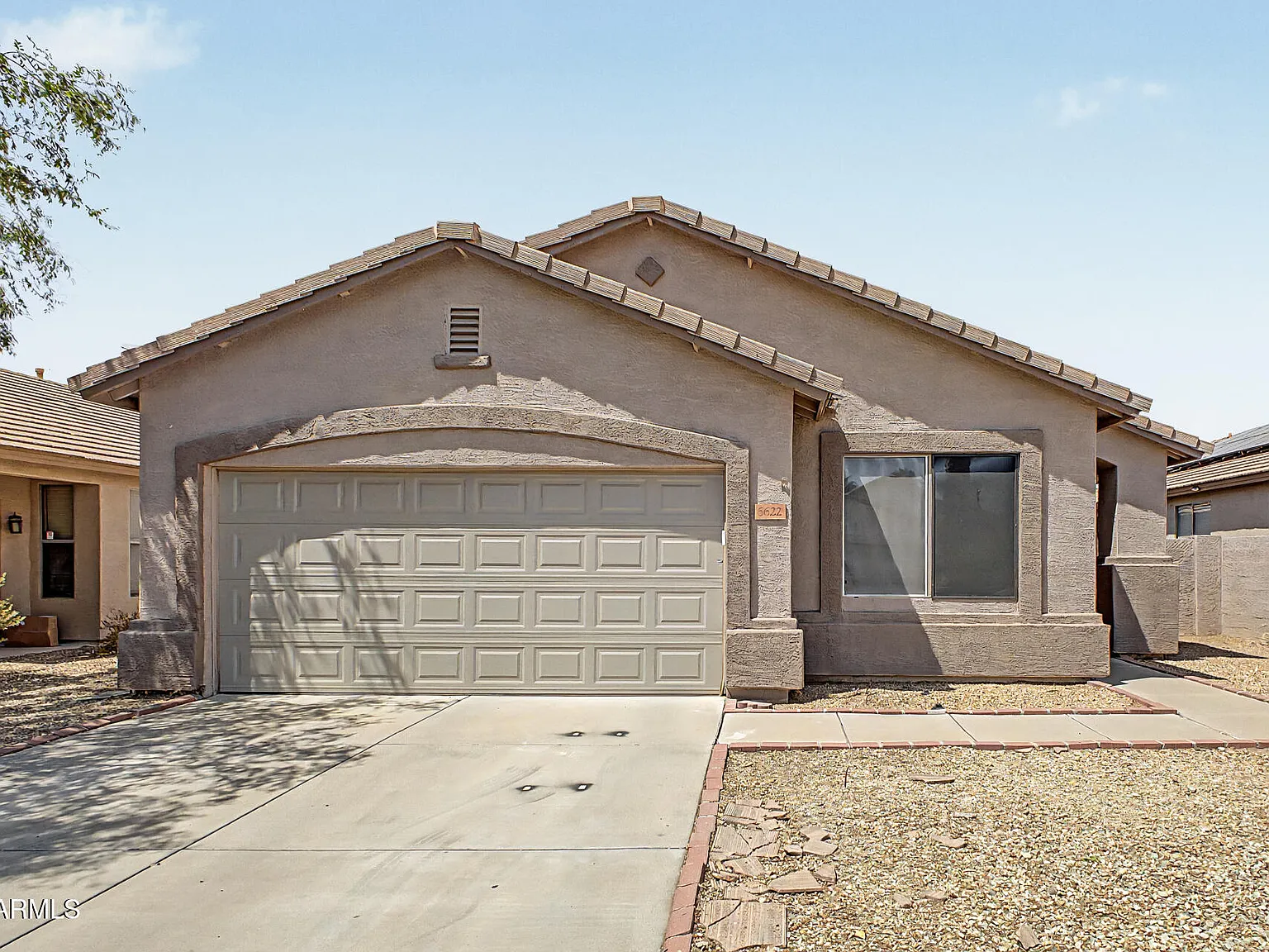 4 bed, 2.0 bath, 1760 sqft, $2,100 — Photo 2