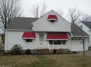 19201 Sunset Dr, Warrensville Heights, OH
