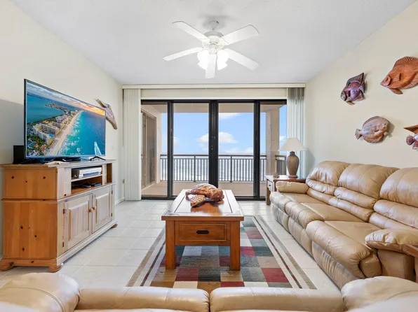 8271 Gulf Blvd APT 901, Navarre, FL 32566
