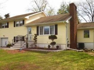 120 Hollywood Ave, Somerset, NJ 08873