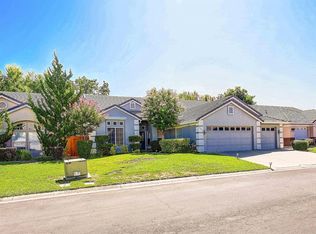 5249 Wyndham Oak Ln, Carmichael, CA 95608