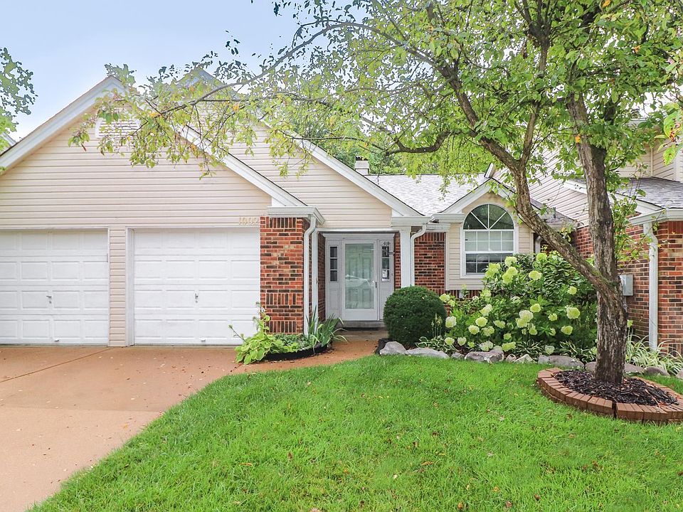 1st image of 1002 Woodlake Village Dr