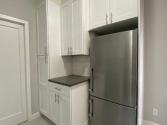 2nd image of 31-28 42nd St #22
