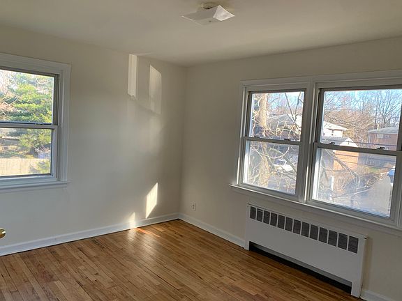 5th image of 65 Chestnut St #2