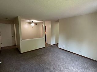 3809 University Ave #18, Des Moines, IA 50311