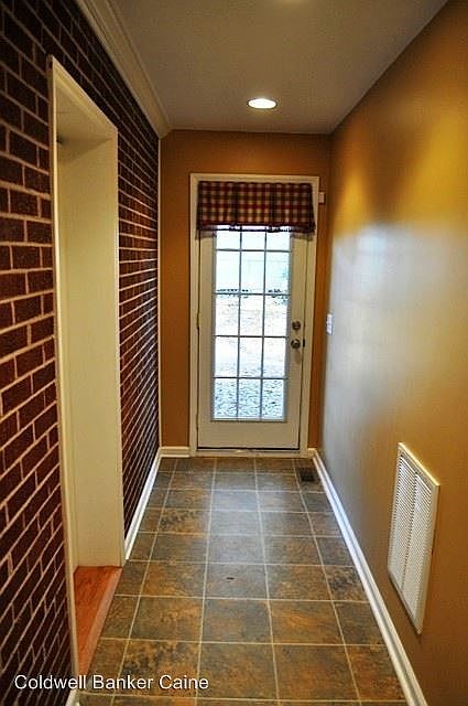 1st image of 207 Long Hill St