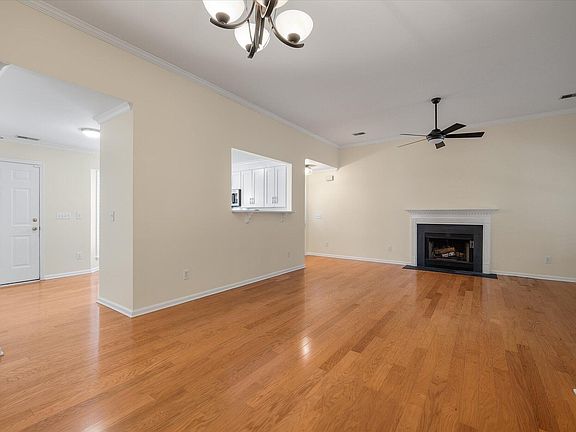 4th image of 320 Rice Bay Dr