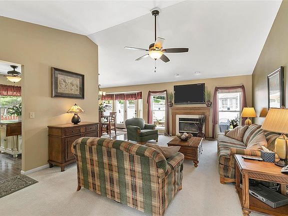 4th image of 4447 Meadowgreen Estates Dr