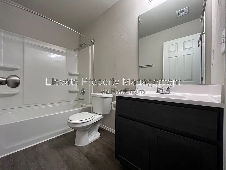 1357 Dustin Dr — Photo 11
