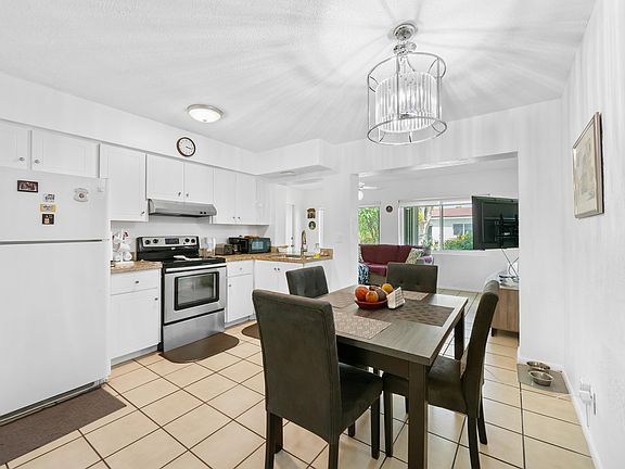 5th image of 7000 NW 95TH Terrace