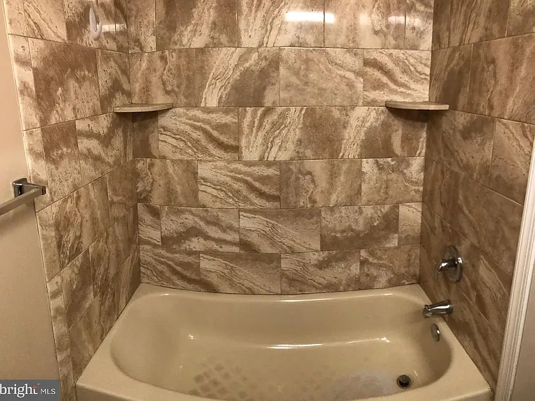 1906 Fairmount Ave #6 — Photo 18