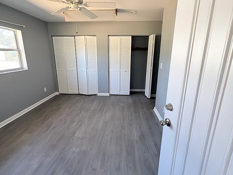 3421 & 3423 SW 27th St — Photo 20