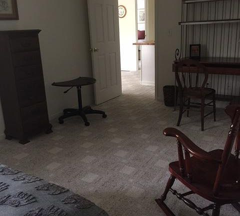 Office / guest room off the kitchenette and living area.