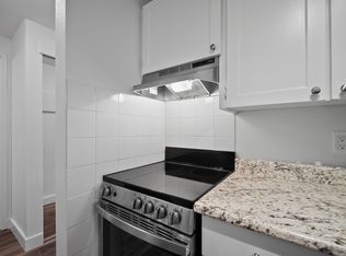 837 Ellery St #1426284, Esquimalt, BC V9A4R6