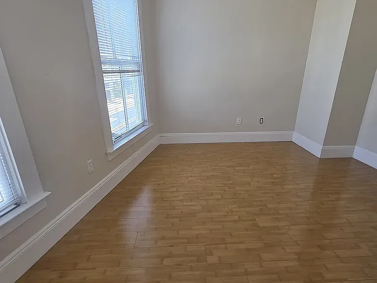 2597 Telegraph Ave #B — Photo 22