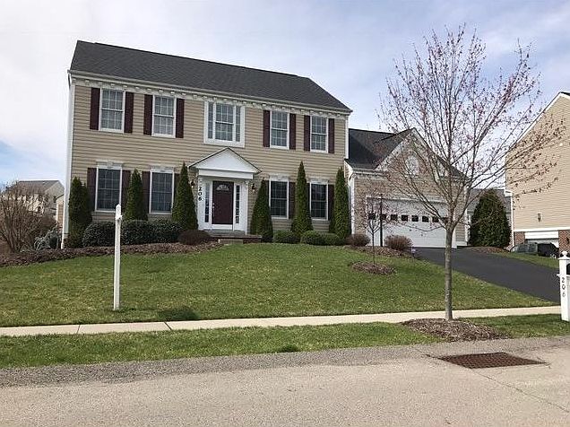 1st image of 206 Strawberry Cir