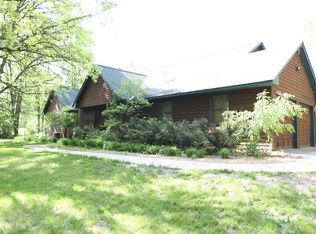 8605 360th St, North Branch, MN 55056