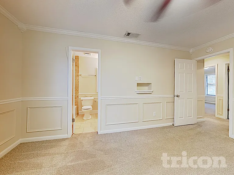 4324 Queensway Dr — Photo 25