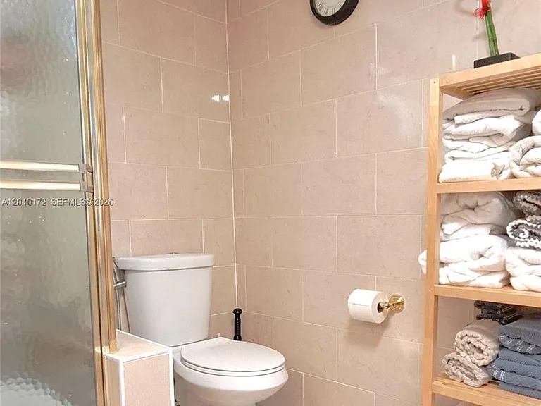 450 Golden Isles Dr #2C — Photo 10