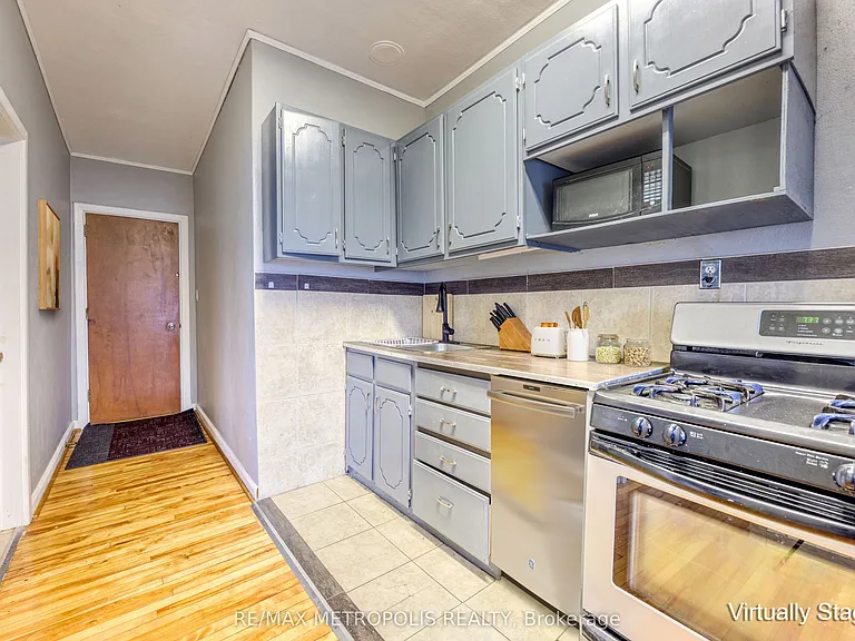 1548 Saint Clair Pkwy #1 — Photo 5