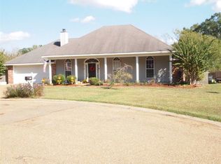 1022 Windmill Dr, Byram, MS 39272