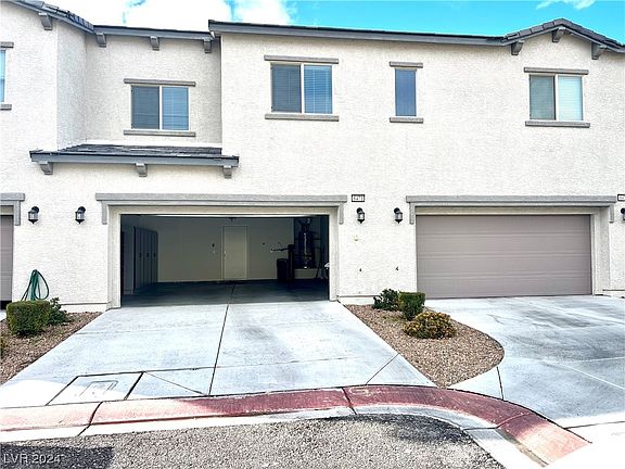 4th image of 6471 Centennial Skies Ct