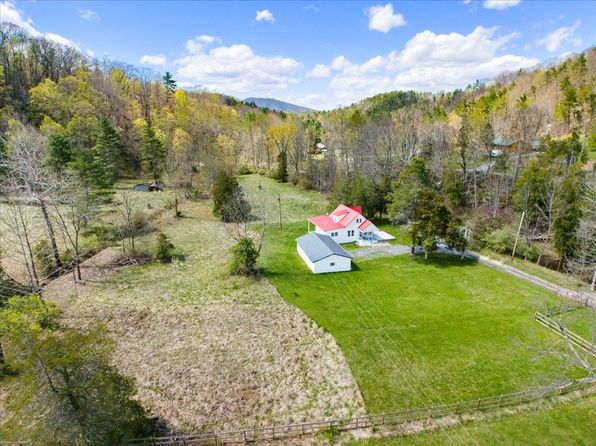 2827 Max Creek Rd, Hiwassee, VA 24347