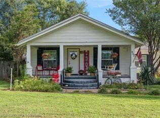 902 F St, Barling, AR 72923
