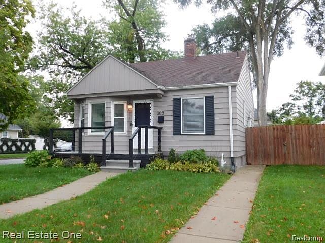 203 S Wilson Ave, photo 4