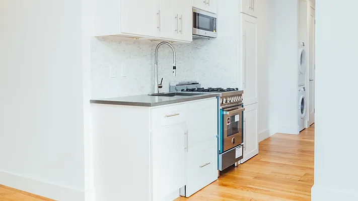 Rented by Nooklyn NYC LLC | media 49