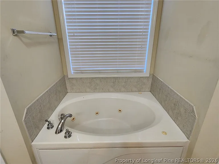 3347 Broomsgrove Dr — Photo 18
