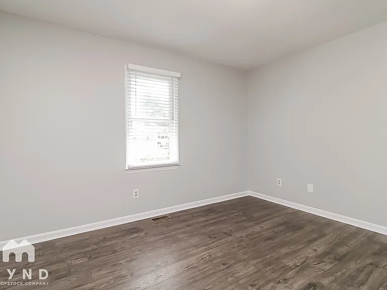 917 Old Zebulon Rd — Photo 10
