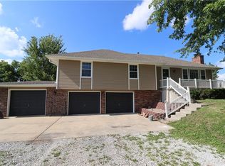 10508 E 241st Ter, Peculiar, MO 64078
