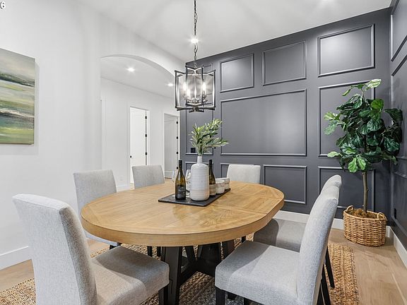 5th image of 23037 SW Curry Ridge Dr