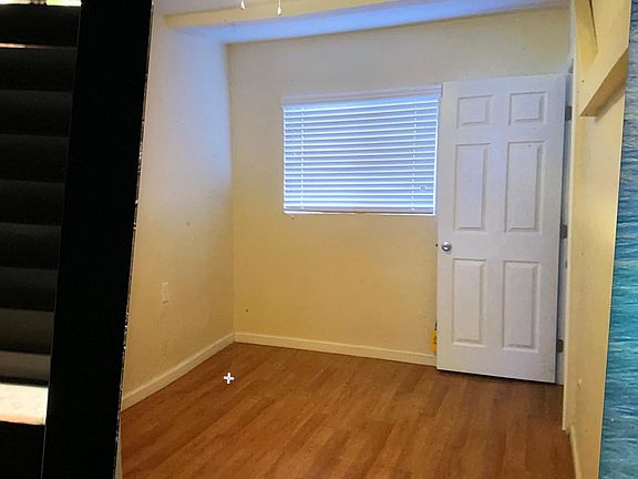 3rd image of 4873 Coronado Ave