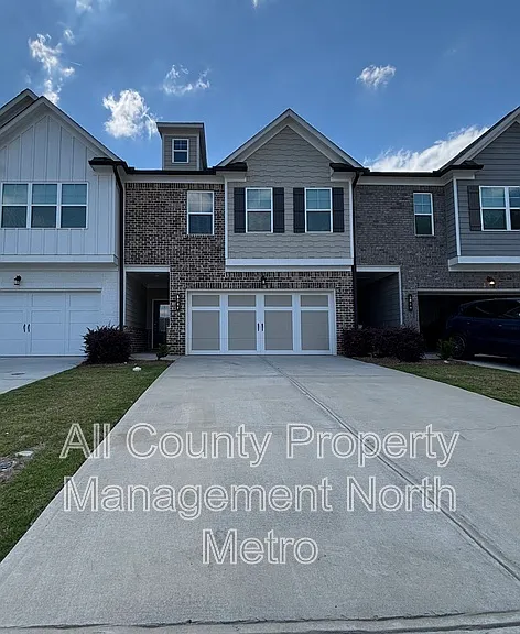 5064 Silver Fox Trl — Photo 3