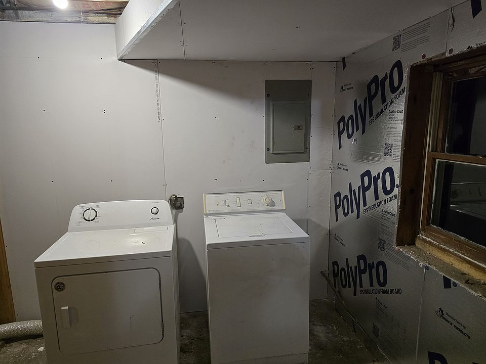 1st image of 918 2nd St #918